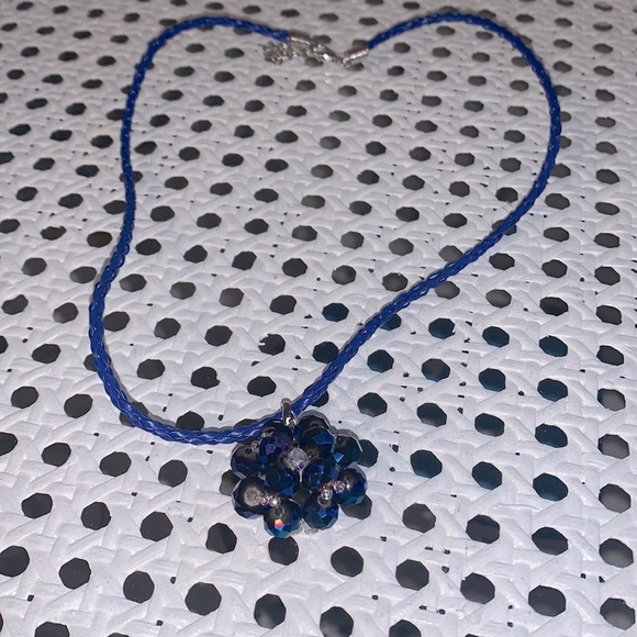 (3 for $12) Beaded Pendant Necklace 💙 - Picture 5 of 5